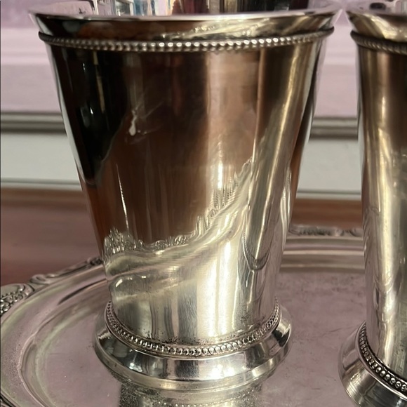 Two Elegant Silver-Plated Cups with delicate engravings - Picture 7 of 8